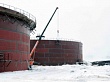 Уважаемые работники нефтяной и газовой промышленности, дорогие ветераны отрасли! Искренне рад поздравить вас с профессиональным праздником!